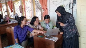 tim lagi bikin berita